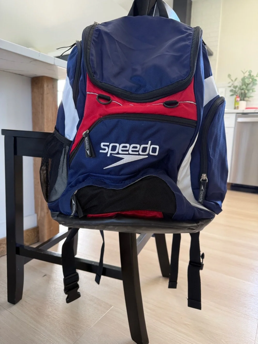 Speedo Navy, Red & White Sport Backpack - Picture 1 of 8